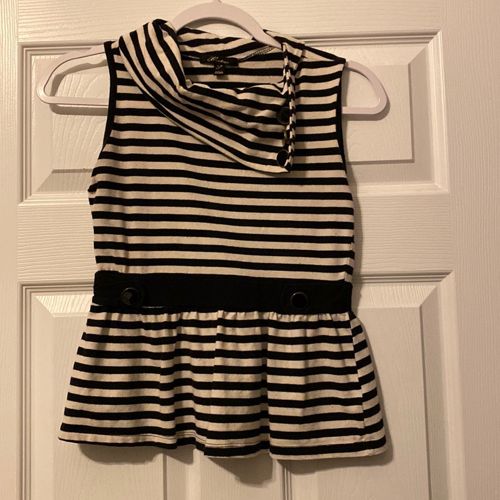 Black me white dressy tank